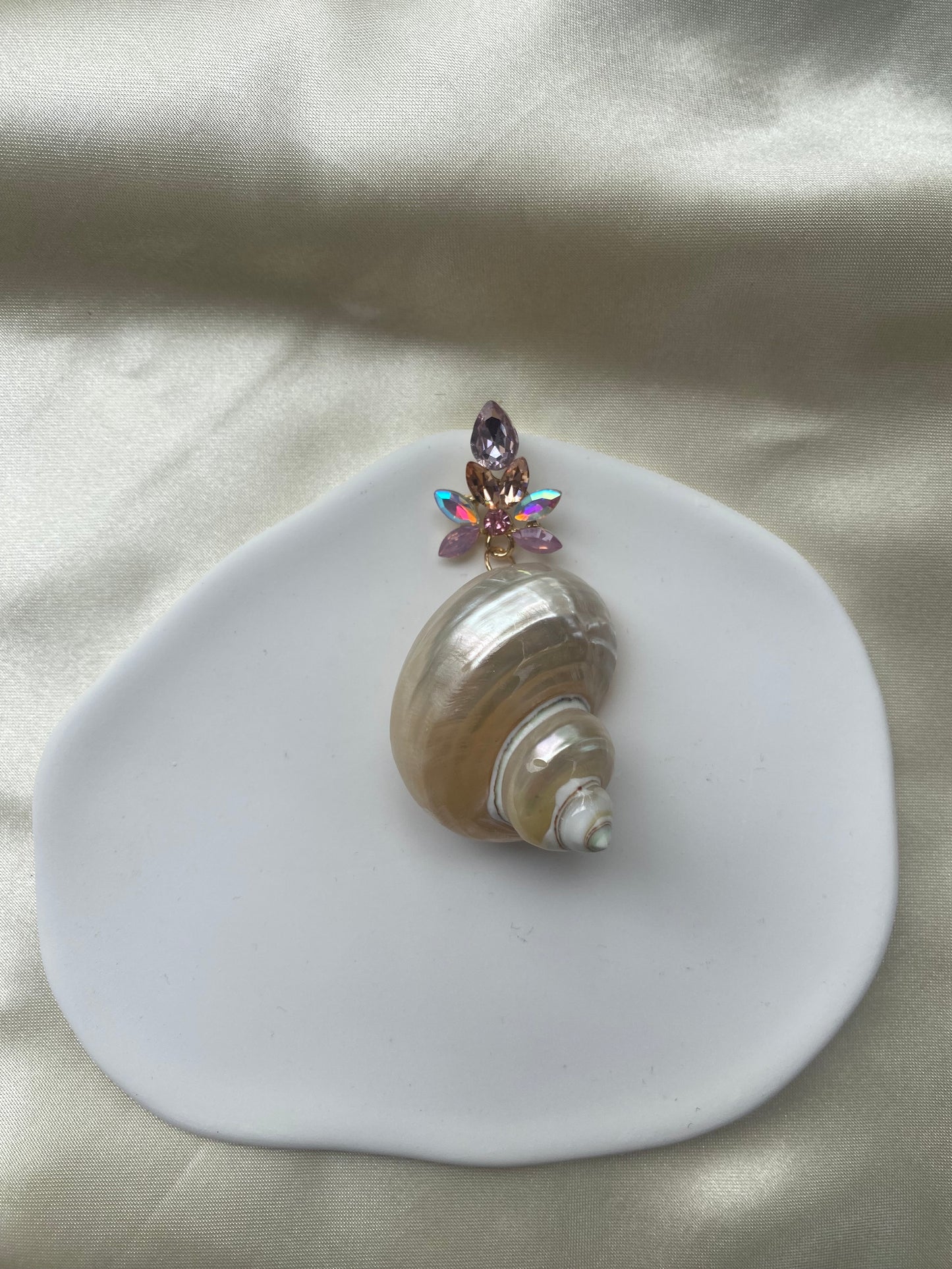 Glam Shell Earring