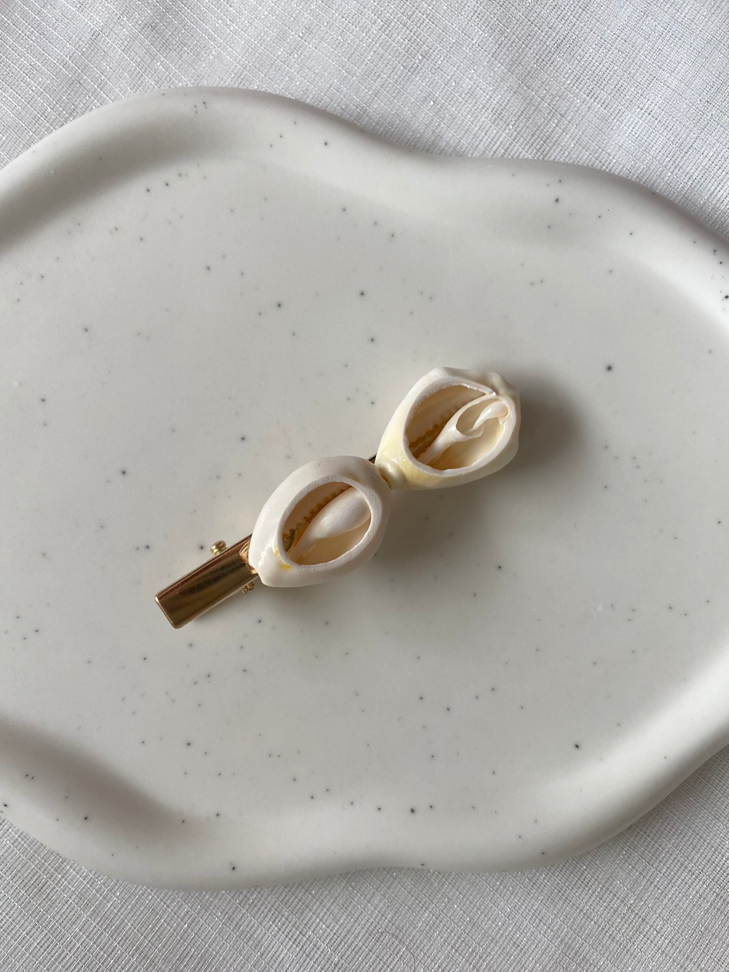 Saint Ocean Shell Hair Clip
