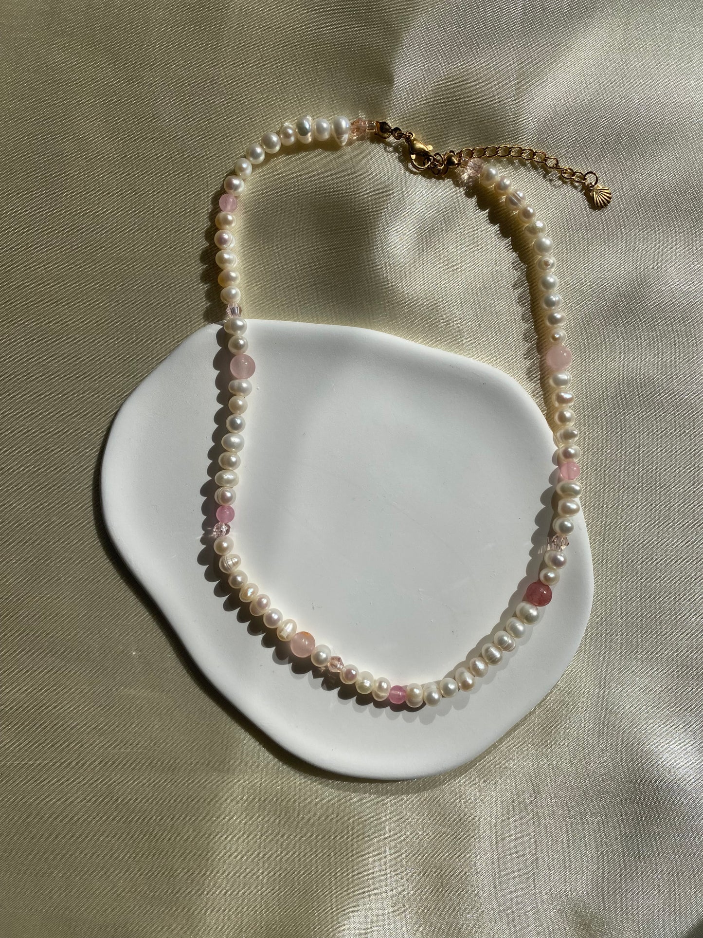 Pretty Pearl Necklace