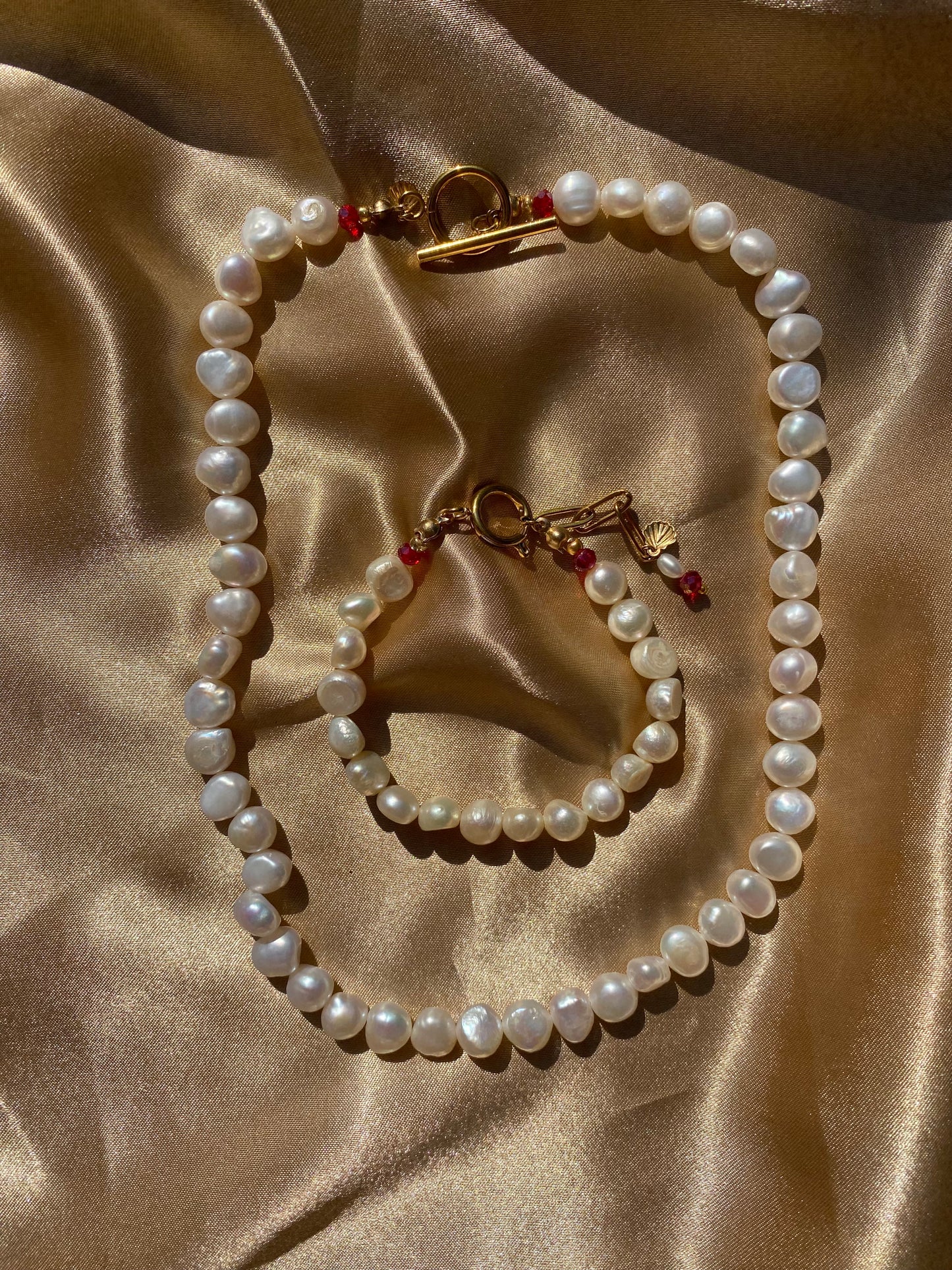 Scarlett Pearl Necklace & Bracelet Set