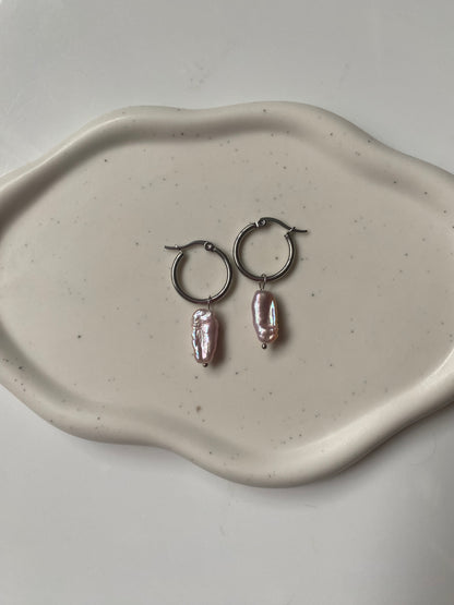 Precious Pearl Earring