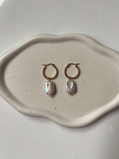 Precious Pearl Earring