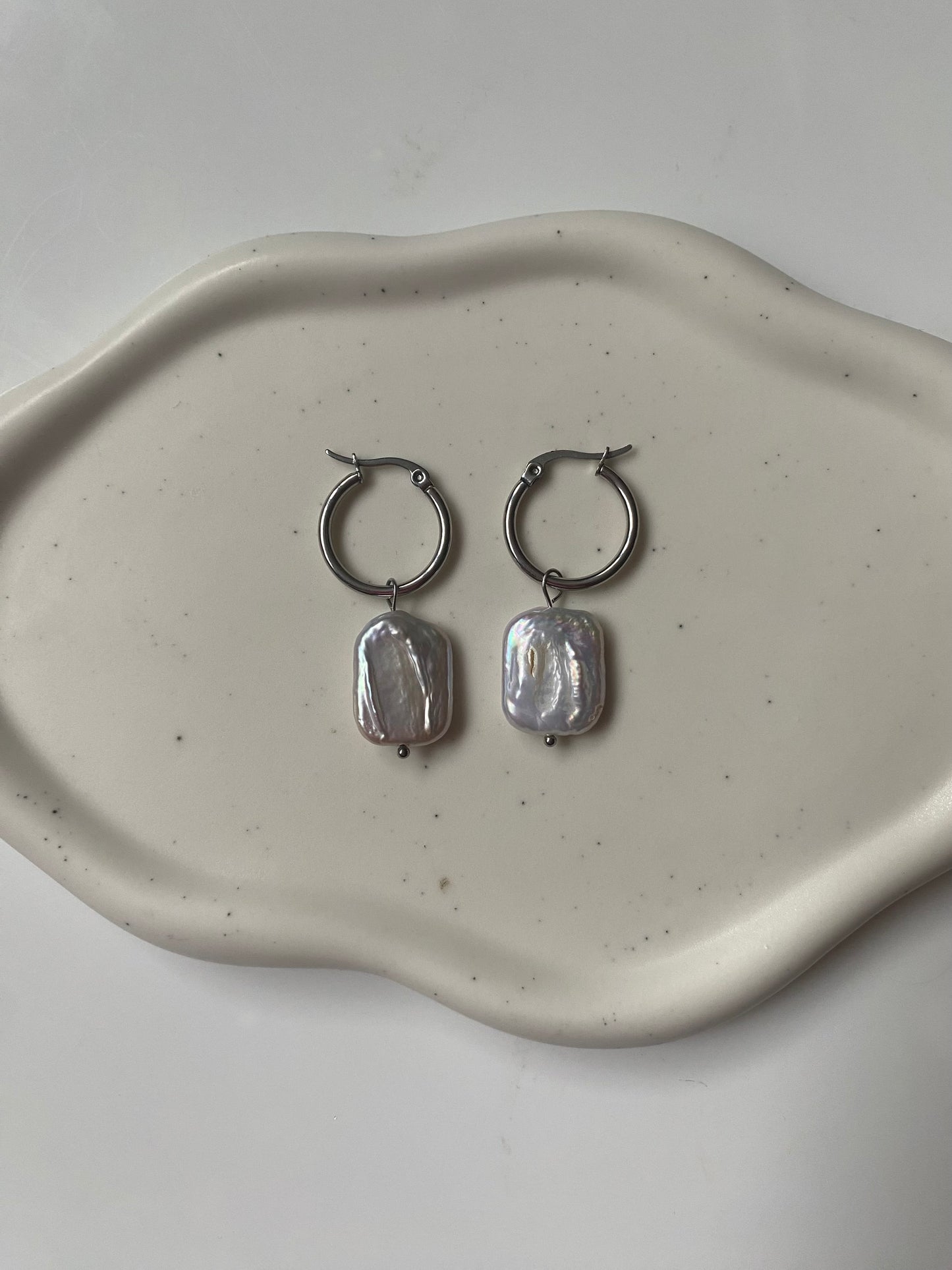 Precious Pearl Earring