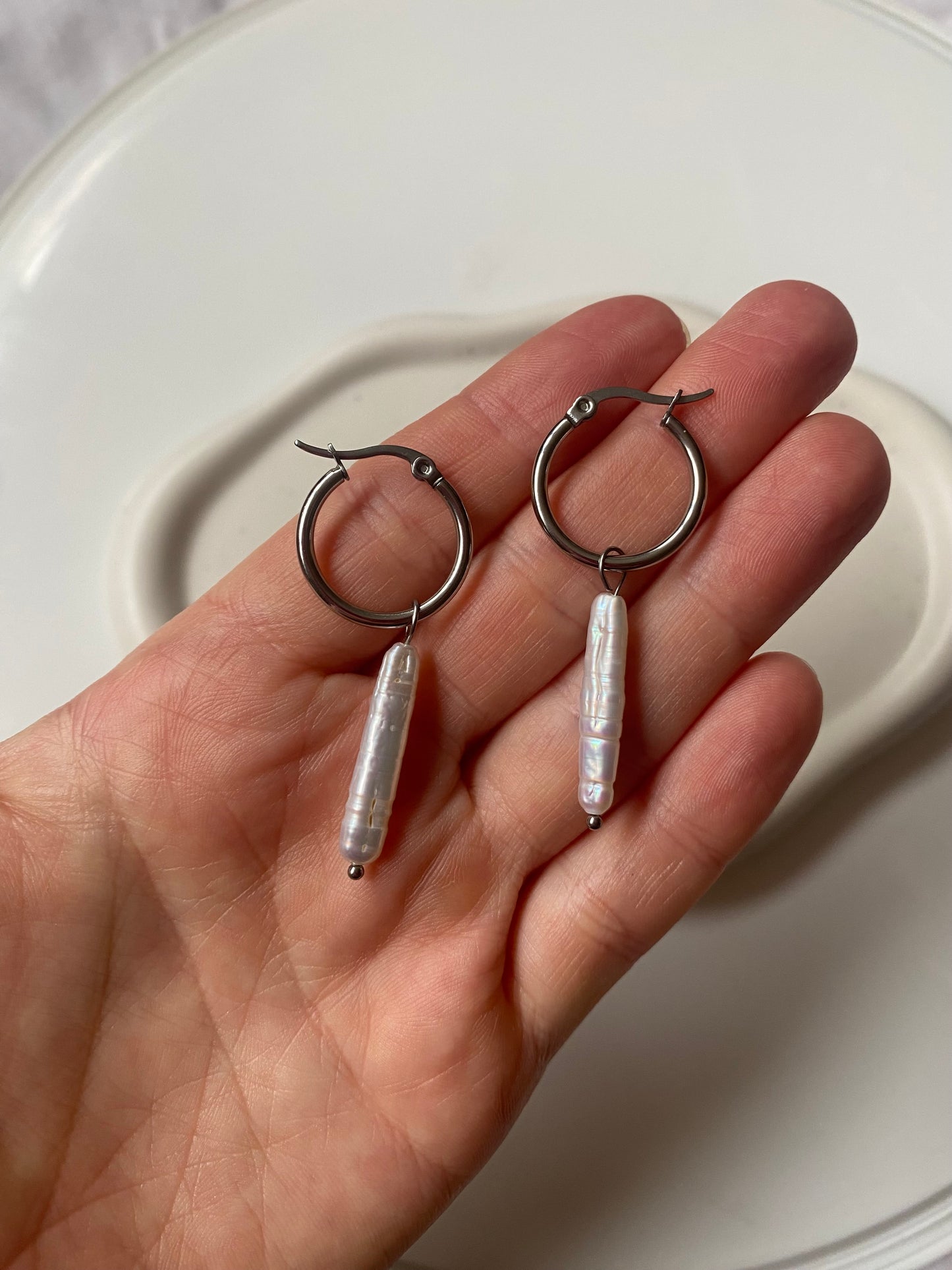 Precious Pearl Earring