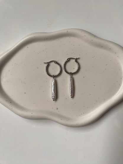 Precious Pearl Earring