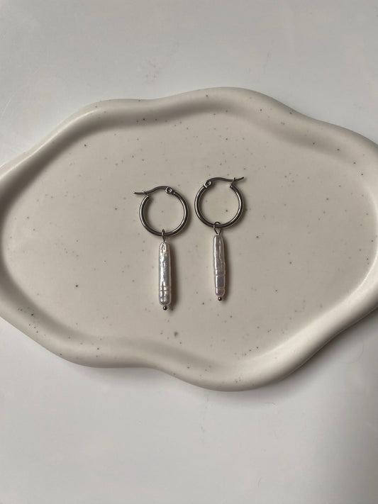 Precious Pearl Earring