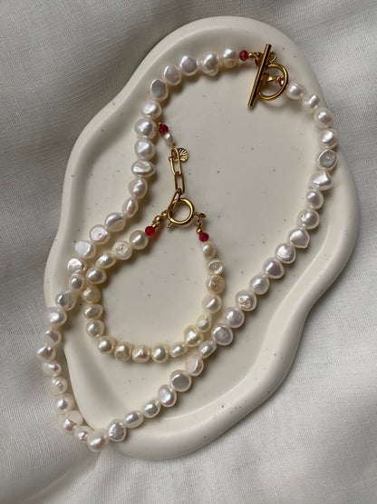 Scarlett Pearl Necklace & Bracelet Set